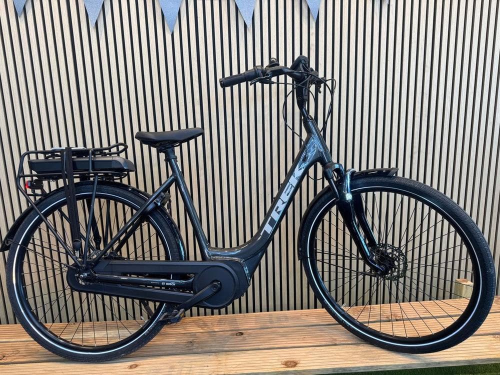 Trek District +